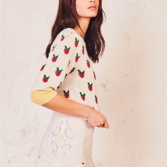 RARE Famous Isha Top Strawberry Revolve - Picture 6 of 11